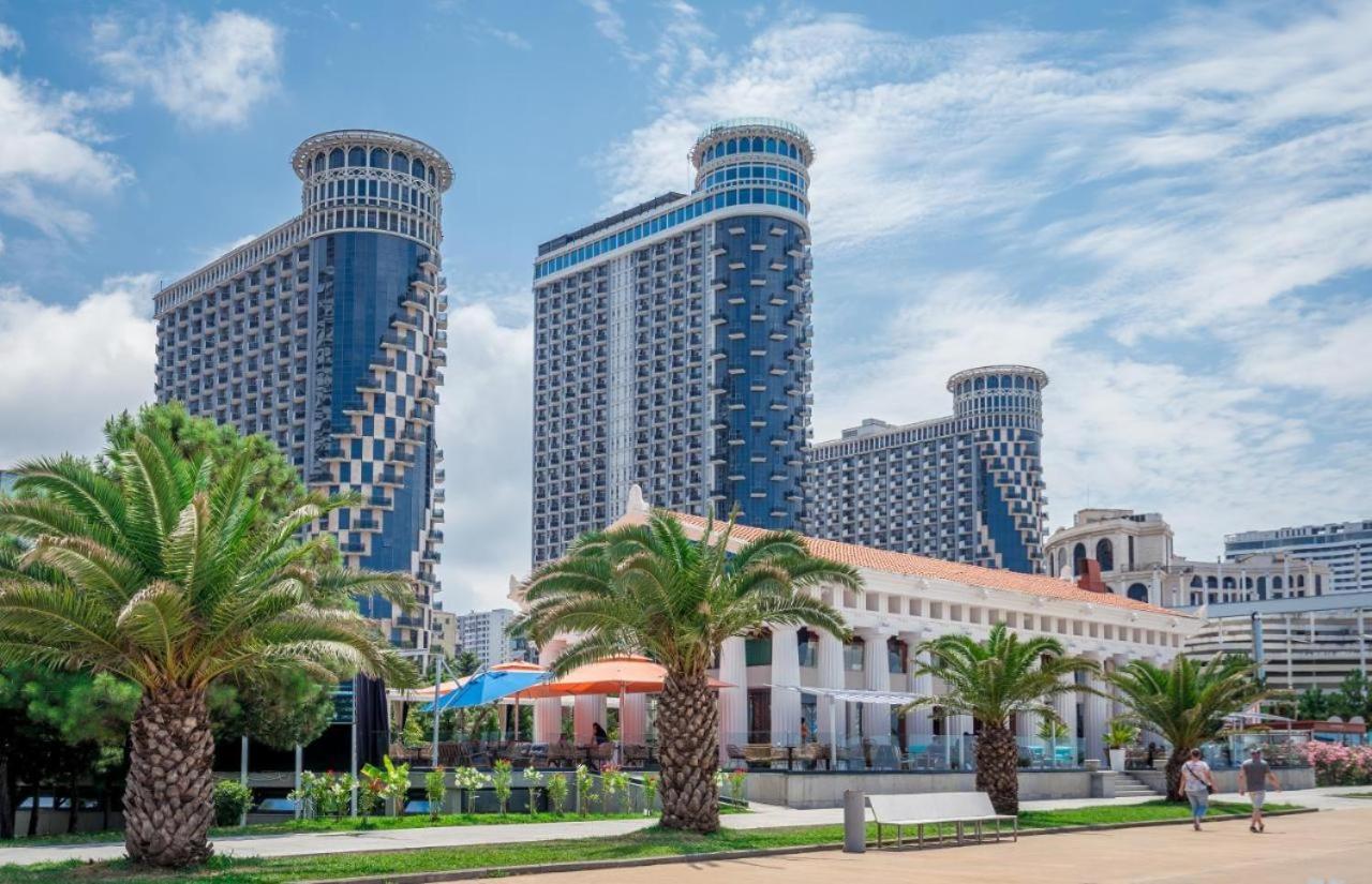 Apartments Batumi バトゥーミ エクステリア 写真