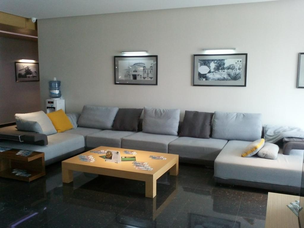Apartments Batumi バトゥーミ エクステリア 写真
