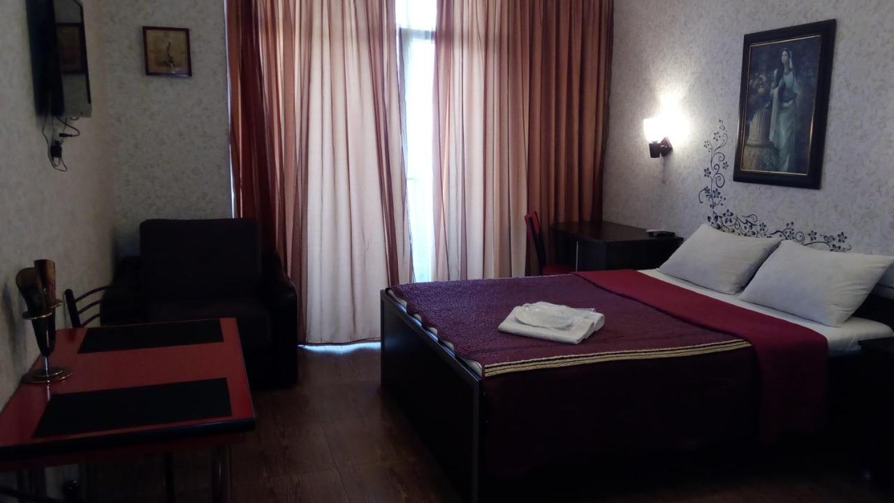 Apartments Batumi バトゥーミ エクステリア 写真